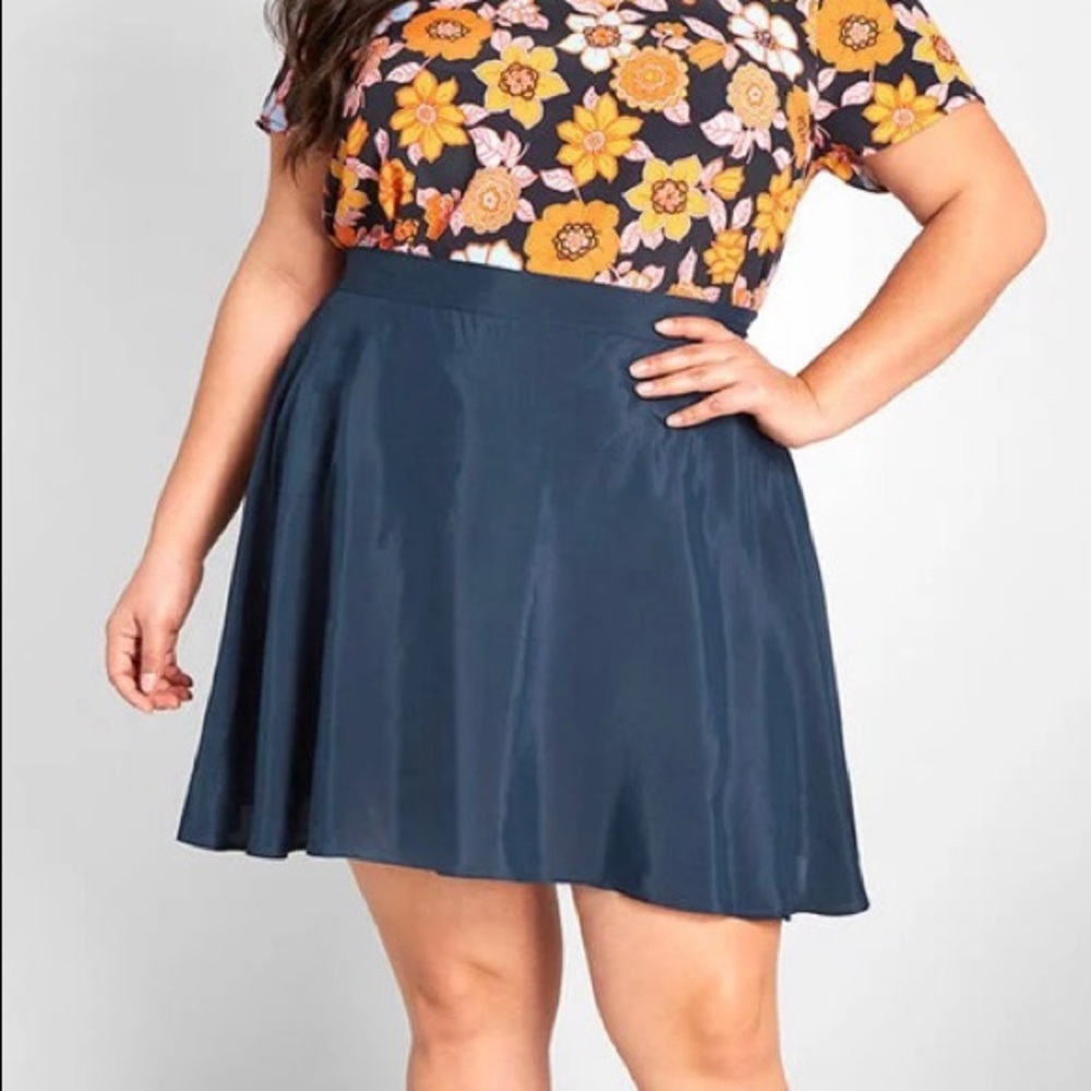 A-line skirt (navy) 4X NWT